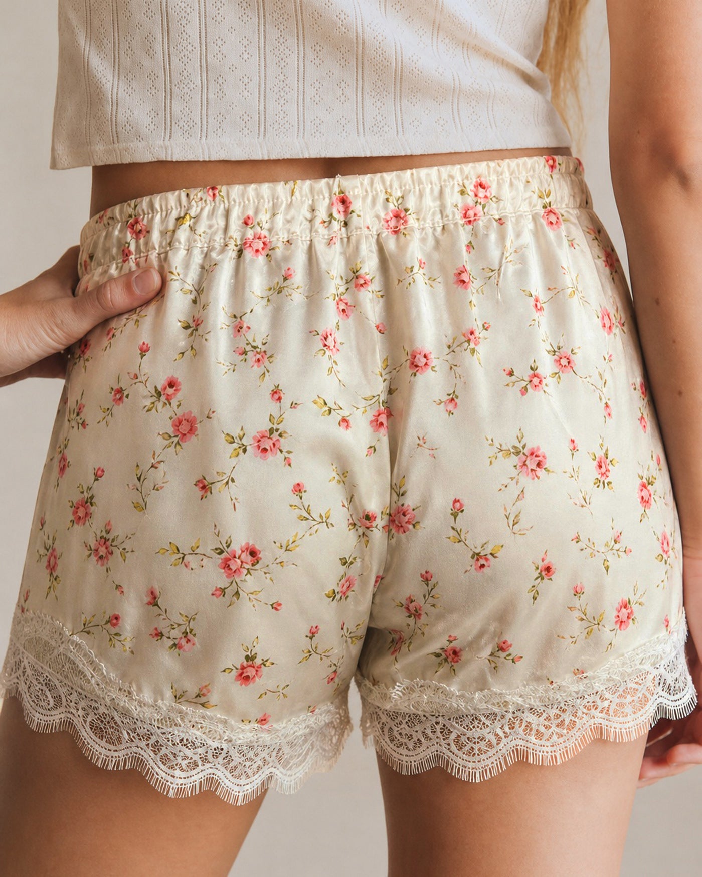 Violet Lace Floral Shorts — photo 5